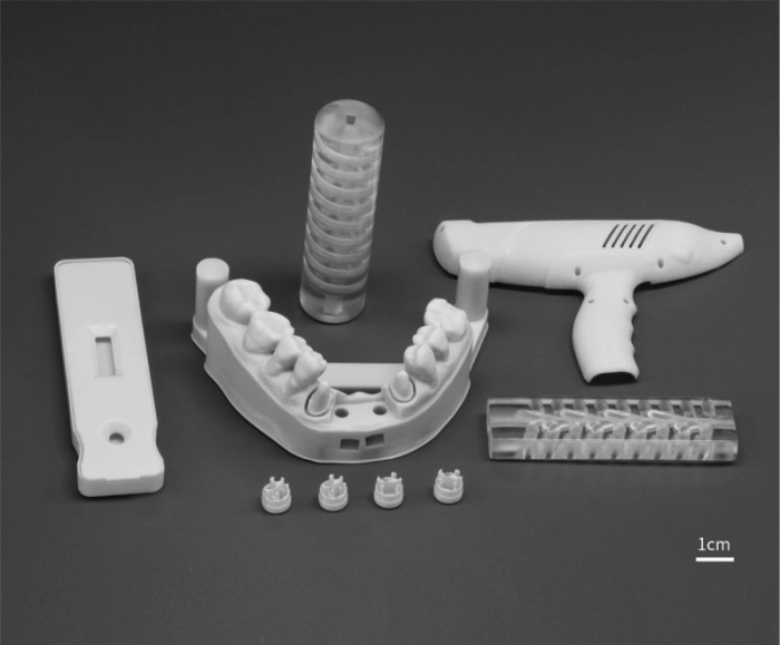 microCube T30 專業級精密 3D 列印機：醫療器材